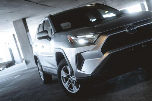 2023 Toyota RAV4 Hybrid LE