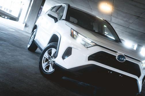 2023 Toyota RAV4 Hybrid LE