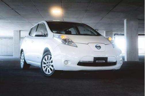 2015 Nissan Leaf S