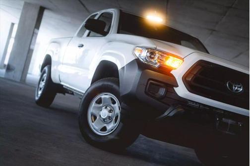 2022 Toyota Tacoma SR