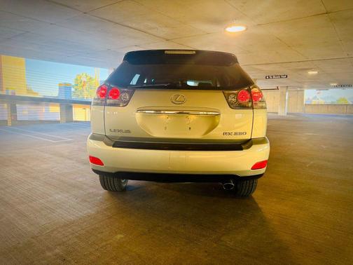 2004 Lexus RX 330 Base