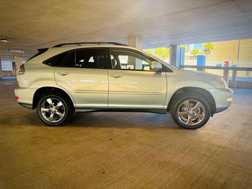 2004 Lexus RX 330 Base