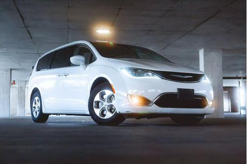2019 Chrysler Pacifica Hybrid Touring Plus