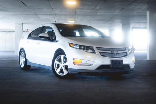 2011 Chevrolet Volt Base