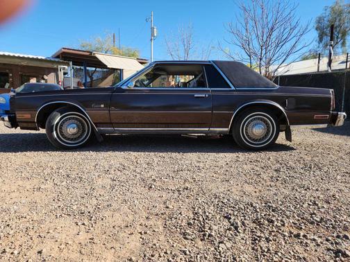 1981 Chrysler Cordoba Base 2D Coupe