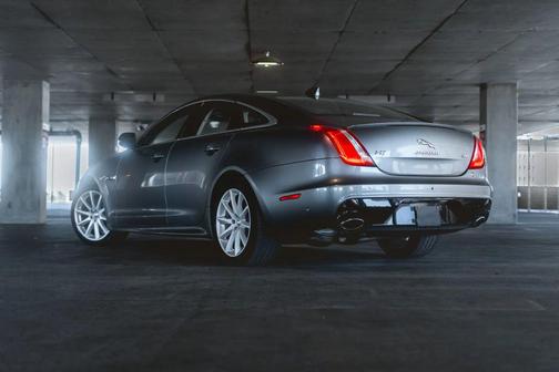 2018 Jaguar XJ XJ R-Sport