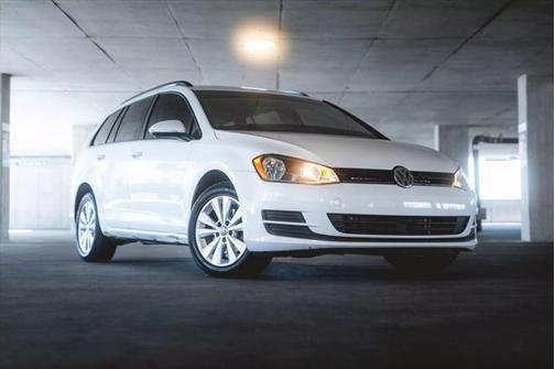 2017 Volkswagen Golf SportWagen TSI S