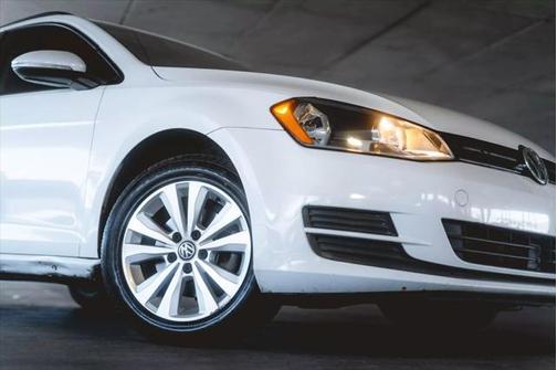 2017 Volkswagen Golf SportWagen TSI S