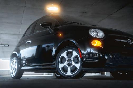 2017 FIAT 500e Battery Electric