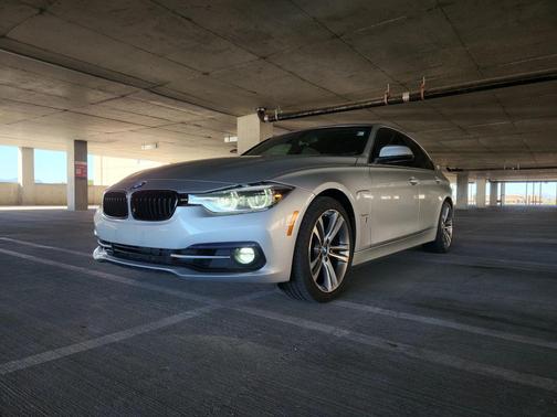 2018 BMW 330e iPerformance