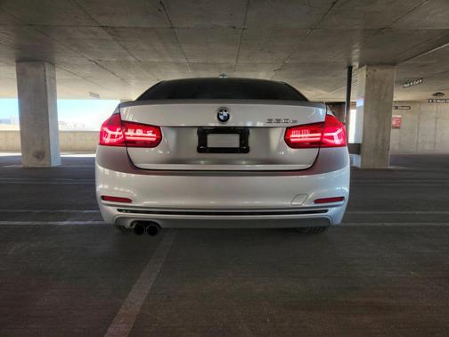 2018 BMW 330e iPerformance