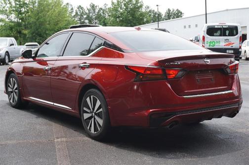 2022 Nissan Altima 2.5 SL