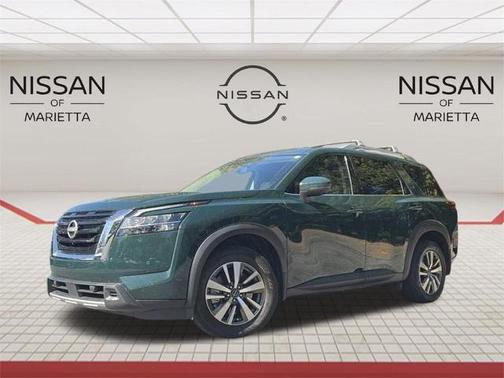 2024 Nissan Pathfinder SL