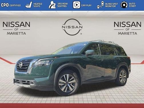 2024 Nissan Pathfinder SL