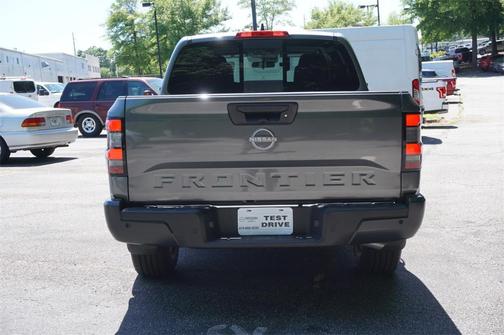 2025 Nissan Frontier S