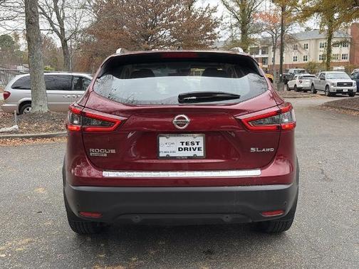 2022 Nissan Rogue Sport SL