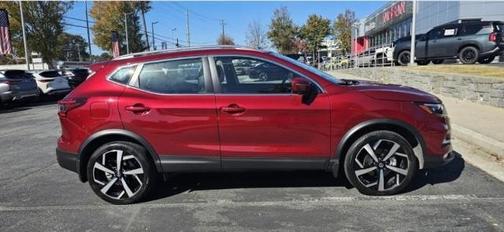 2022 Nissan Rogue Sport SL
