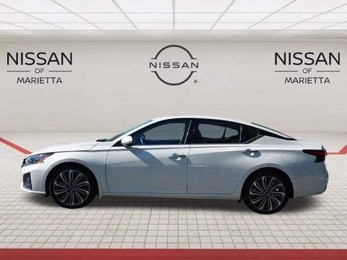 2023 Nissan Altima 2.5 SL