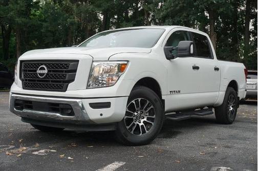 2024 Nissan Titan SV
