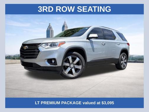 Silver Ice Metallic 2020 Chevrolet Traverse LT Leather