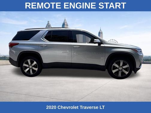Silver Ice Metallic 2020 Chevrolet Traverse LT Leather