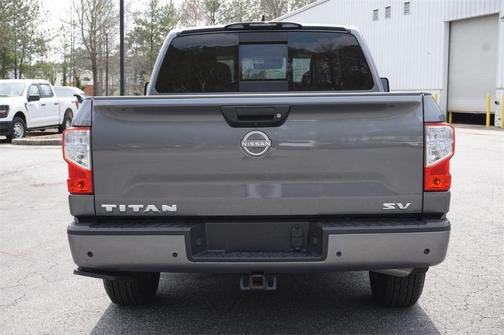 2024 Nissan Titan SV