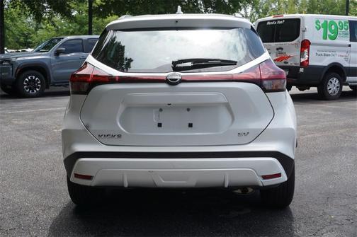 2024 Nissan Kicks SV