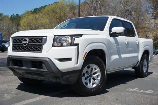 2024 Nissan Frontier SV