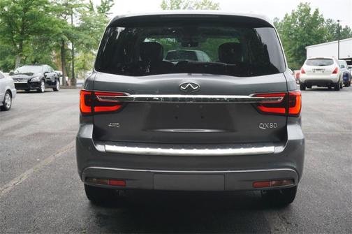 2021 INFINITI QX80 Luxe