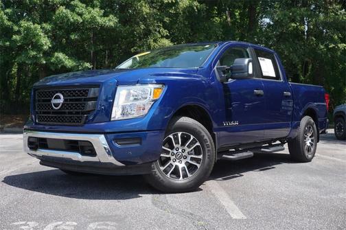 2024 Nissan Titan SV