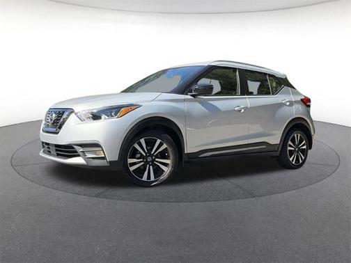2020 Nissan Kicks SR