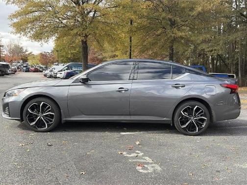 2025 Nissan Altima SR