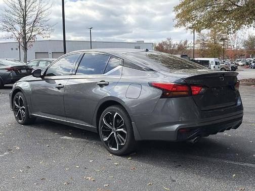 2025 Nissan Altima SR