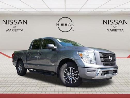 2024 Nissan Titan SV
