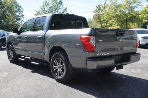 2024 Nissan Titan SV