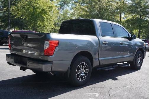2024 Nissan Titan SV