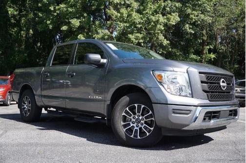 2024 Nissan Titan SV