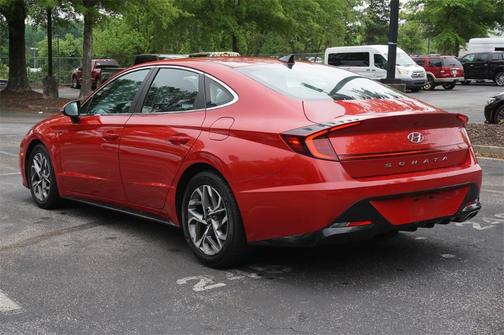 2022 Hyundai SONATA SEL