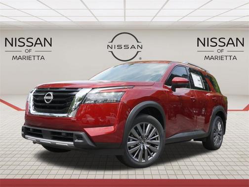 2025 Nissan Pathfinder SL