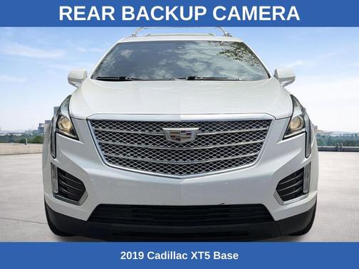 Crystal White Tri-Coat 2019 Cadillac XT5 Base
