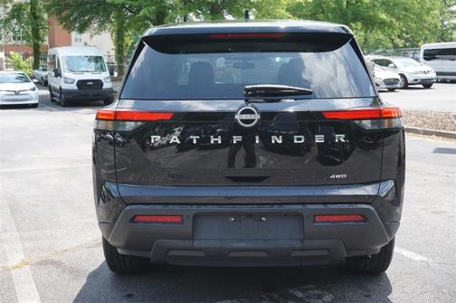2023 Nissan Pathfinder S