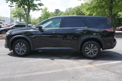 2023 Nissan Pathfinder S
