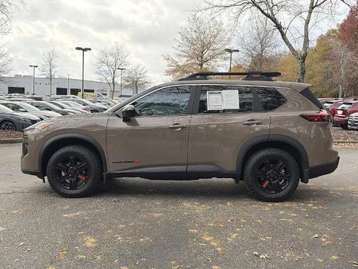2025 Nissan Rogue Rock Creek