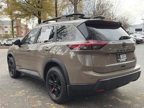 2025 Nissan Rogue Rock Creek