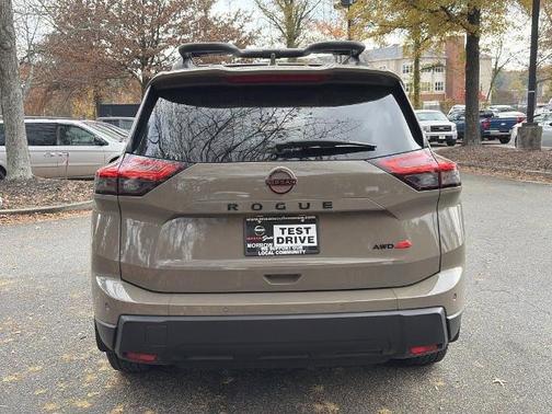 2025 Nissan Rogue Rock Creek