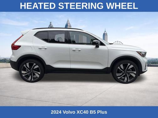Crystal White 2024 Volvo XC40 B5 Plus Dark Theme
