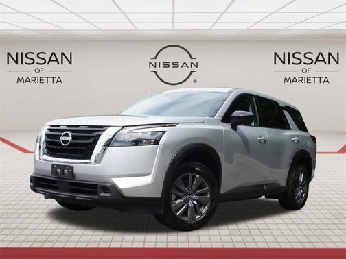2024 Nissan Pathfinder S