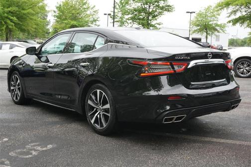 2023 Nissan Maxima SV