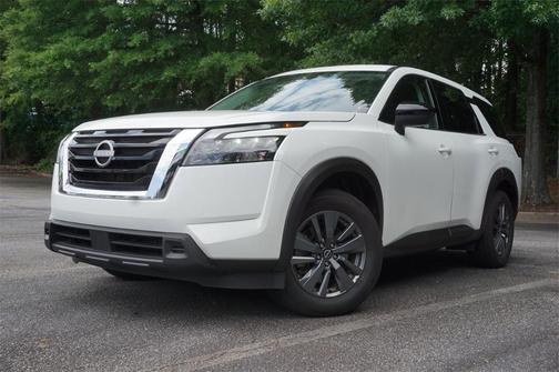 2024 Nissan Pathfinder S