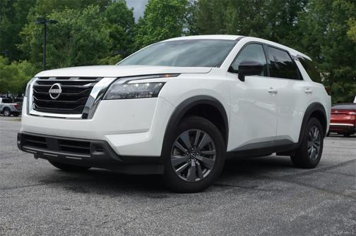 2024 Nissan Pathfinder S